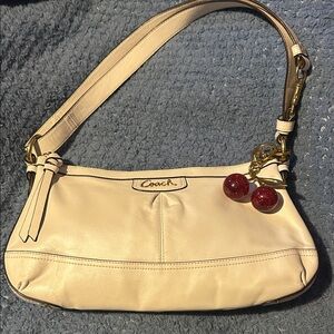 Coach East West Convertible Strap White Leather Shoulder Bag